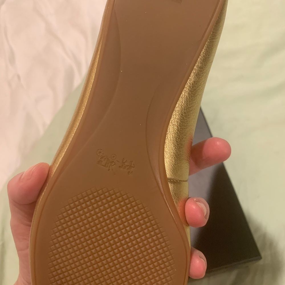Absolutely stunning authentic brand new size 7.5 Coach gold ballet . Must have! - Picture 2 of 6